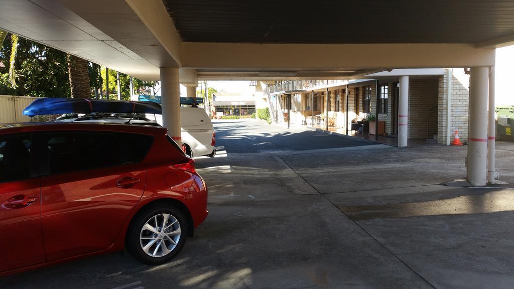 In Town Motor Inn Тарий Екстериор снимка